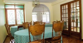 Arla Residencial - Mindelo - Dining room
