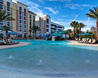 Where Comfort Meets Luxury! Swimming Pool, Kitchenette, Pets Allowed! - Winter Garden - Piscine