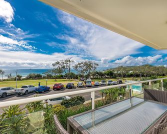 Bayview Beachfront Apartments, in town right on the beach - Byron Bay