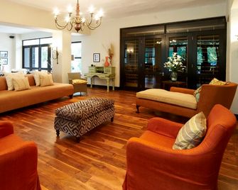 Sandton Lodge Rivonia - Johannesburg - Lounge