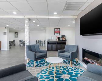 Suburban Studios At the University - Conway - Lobby