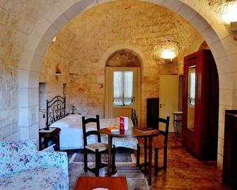 Tenuta Monacelle - Selva di Fasano - Dining room