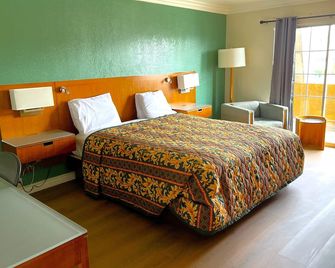 Relax Inn - Los Angeles - Schlafzimmer