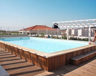 Le Crystal - Кань-сюр-Мер - Басейн