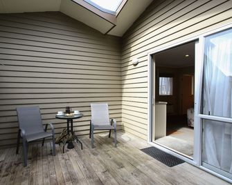 Annabelle Motel - Hokitika - Patio