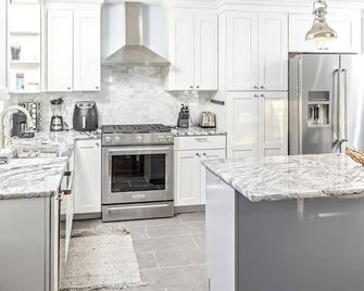 Midtown Anchorage Basecamp Condo A - Anchorage - Cuina