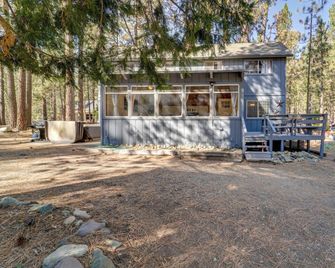Graeagle Vacation Rental Cabin w/ Game Room! - Graeagle