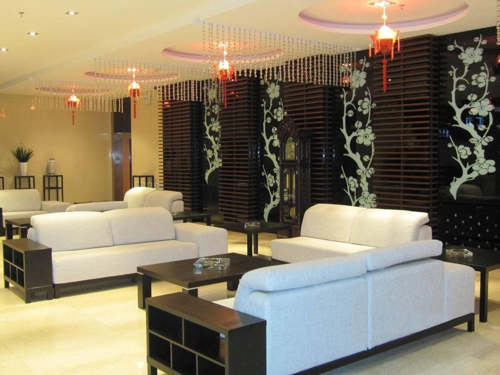 Huili Business Hotel