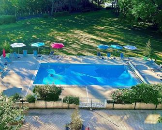 Hôtel Mercure Brive - Ussac - Bazén