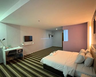 First Residence Hotel Kemaman - Chukai