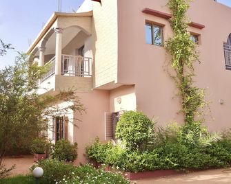 Appartement et Chambres - Bamako - Byggnad