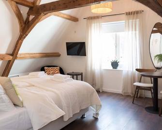 Six Boutique Hotel - Romantic Attic Room - Haarlem - Camera da letto
