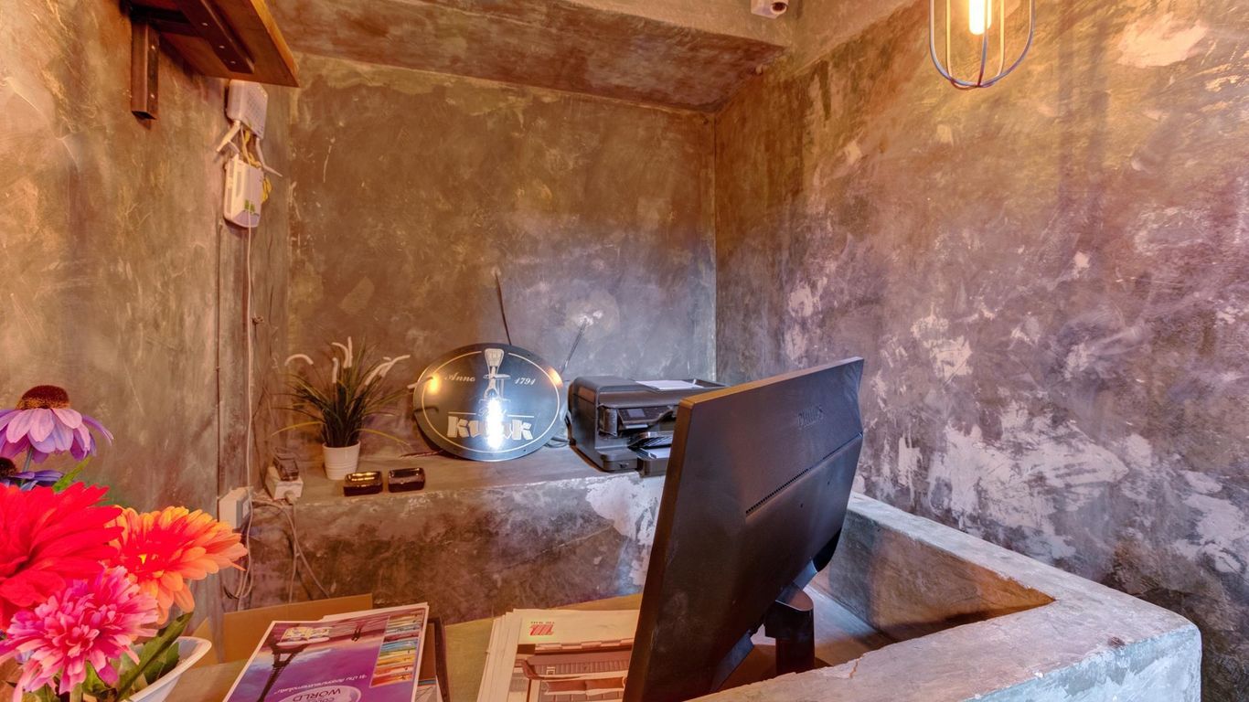 阿索克革命青年旅館