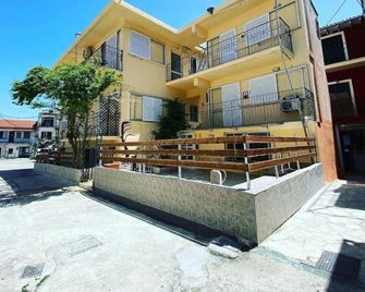 Avra Boutique - Benitses - Edificio