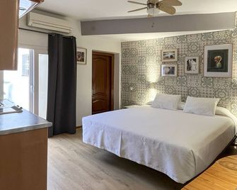Beatriz Charming Hostal - Torremolinos