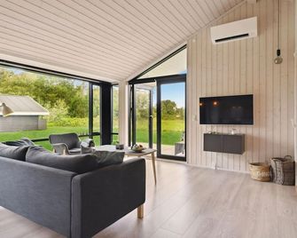 3 Bedroom Amazing Home In Skagen - Skagen - Living room