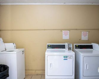 Hotel Francis - Saint Francisville - Wäscheservice