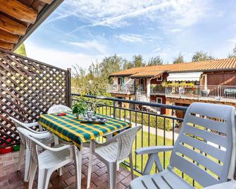 residence la corte near Gardaland - Castelnuovo di Garda - Balcone
