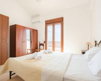 Angelika House -Amazing Sea view - Moíres - Quarto