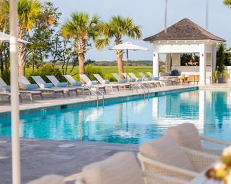'Oystercatcher” (3039 Southerly Way) 2 person creekside bungalow at Kiawah River - Johns Island - Pool