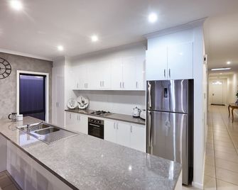 Milano On Olive 5 Star Luxury - Mildura - Küche