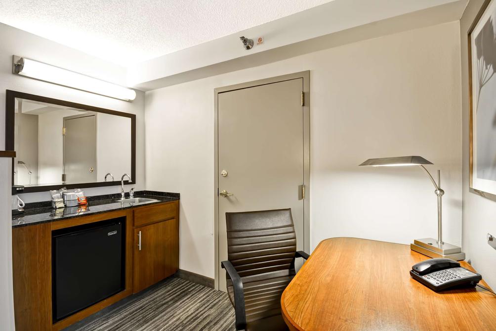 Hyatt Place Overland Prk Metcalf à Partir De 84 Hôtels Hyatt Place Overland Prk Metcalf à