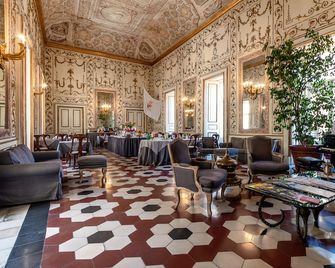 Decumani Hotel De Charme - Naples - Lounge