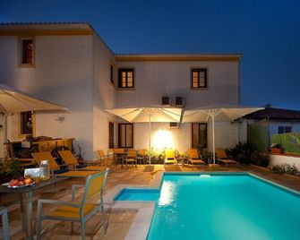 Betica Hotel Rural - Serpa - Piscina