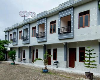 OYO 2069 Wisma Syariah Kampung Baru - Bandar - Building