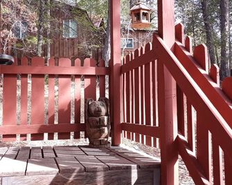 Rustic Luxury away from it all - Cloudcroft - Patio