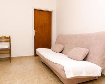 Guest House Kiko - Apartment with Balcony (A5) - Pomena - Σαλόνι