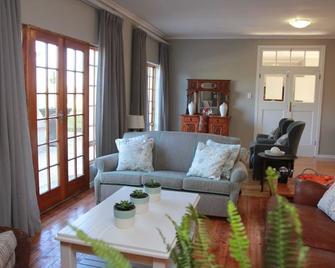 The Kraal Addo Country Estate - Addo - Living room