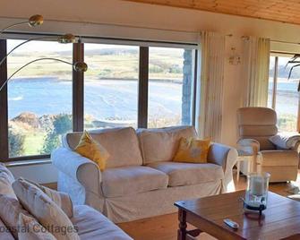 Stunning Luxury with views of the sea - Cleggan - Living room