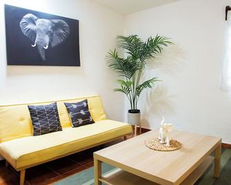 Ganesha House - Tepoztlán - Living room