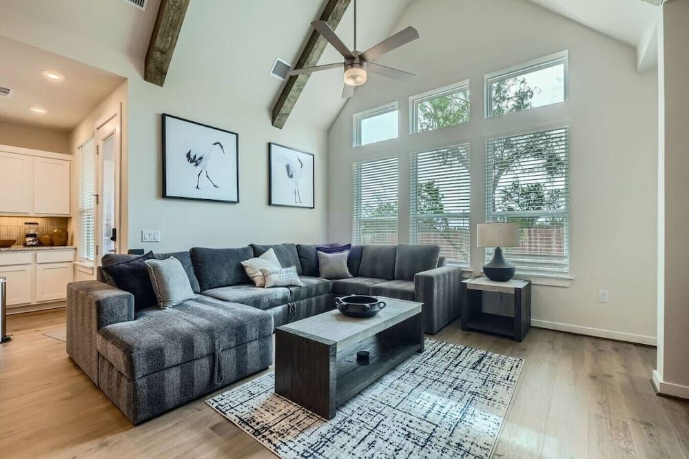 Scholars' House+4 min drive 2 Texas A&M University - סן אנטוניו - סלון