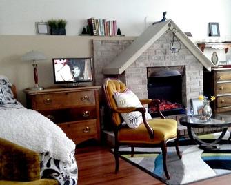 Opus 74 - Stratford - Living room