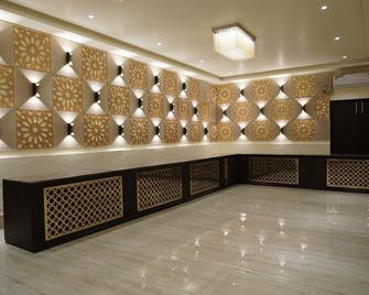 Hotel Madhuvan - Mathura - Front desk