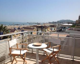 Hotel Bristol - Cattolica - Balcony
