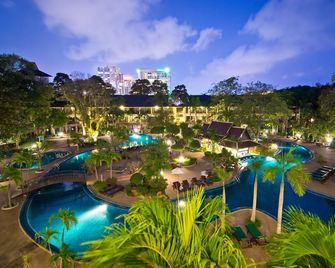 The Green Park Resort - Pattaya - Svømmebasseng