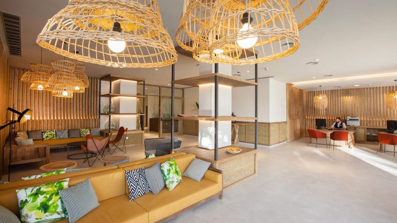 كوراليوم دونامار من لوبيسان هوتلز - للبالغين فقط