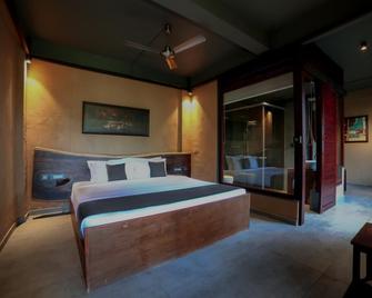 Silent Creek Resort - Vythiri - Bedroom