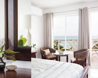 White Ocean Coral - Private Beach Villa - Port Howe - Bedroom