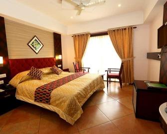 Pearl Royal International Hotels & Resorts Pvt Ltd - Thodupuzha - Bedroom