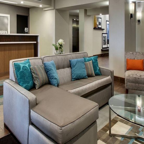 Lobby view of Hampton Inn Shreveport-Airport
