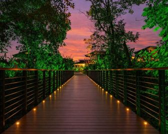Noah's Forest by Tifakara - La Fortuna