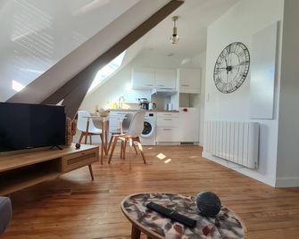 Le Jaures 5 - T2 - Dernier Etage - Hennebont - Salon