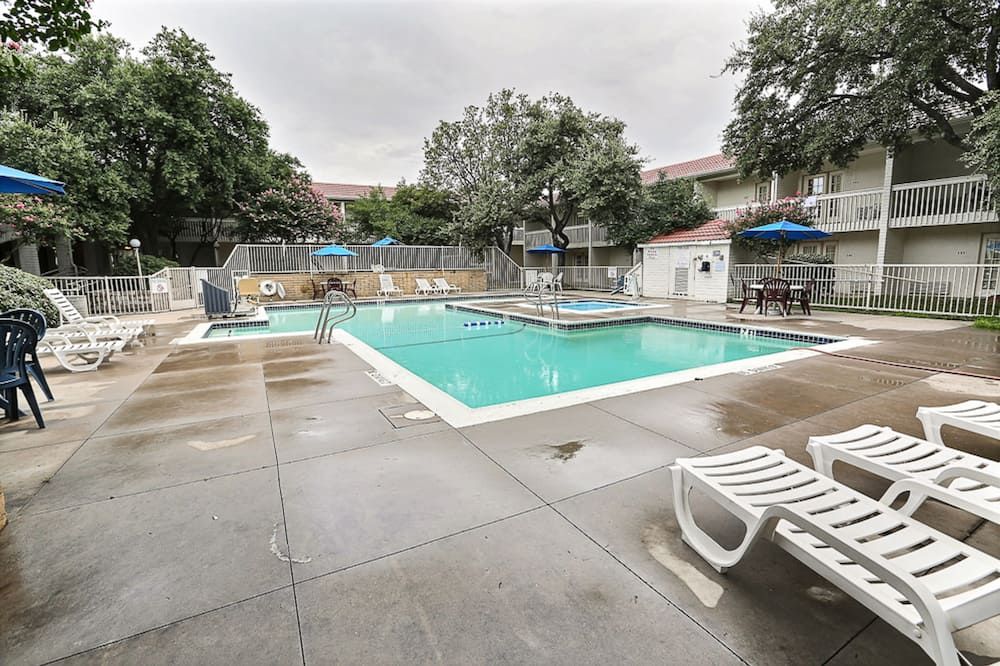 Motel 6 Dallas - Addison - Addison - Pool