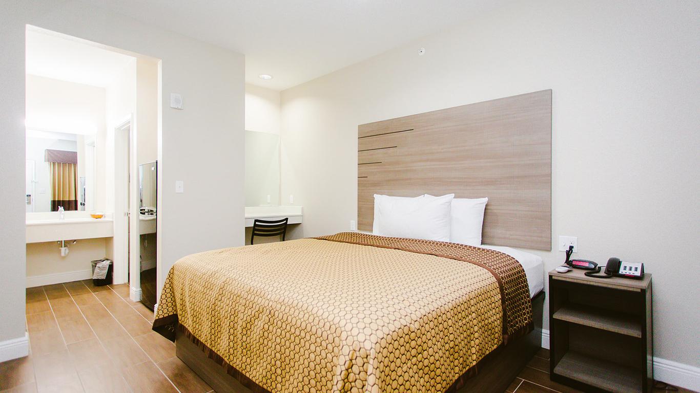Scottish Inns & Suites Baytown Hwy 330