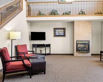 Comfort Inn Worland Hwy 16 to Yellowstone - Worland - Living room