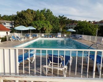 Montego Bay Club Beach Resort - Montego Bay - Piscine